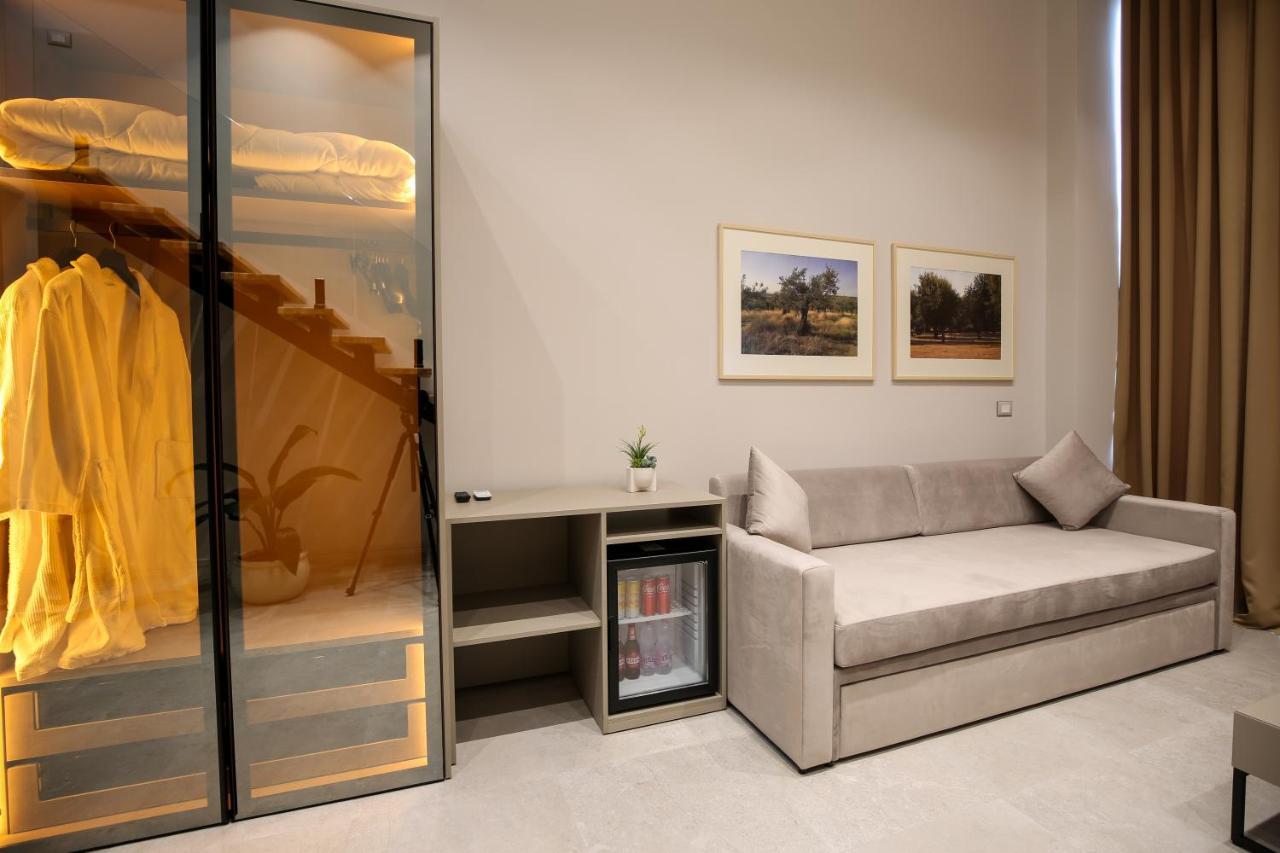 Toto Hotel & Apartments Radhimë Екстериор снимка